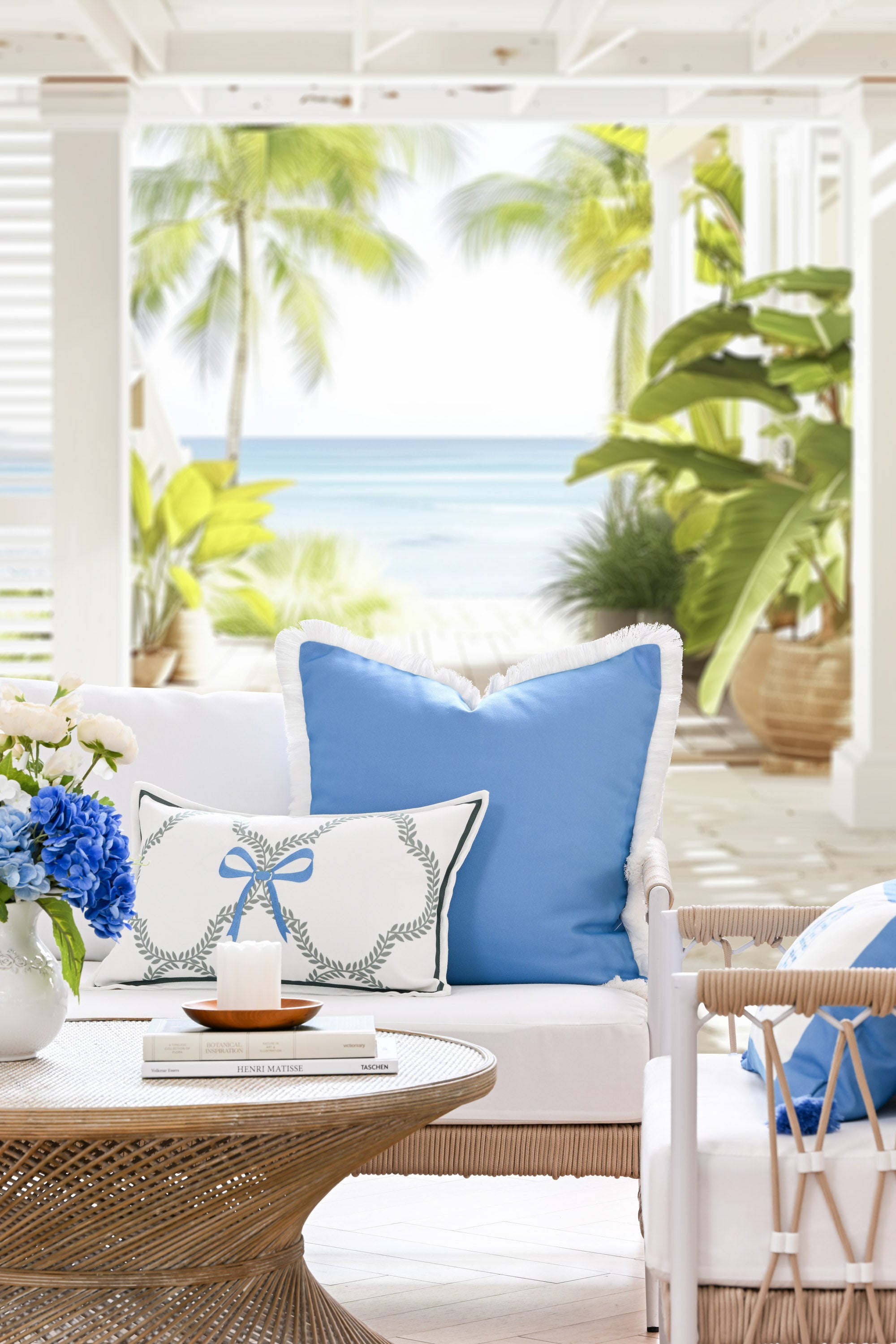 Coastal Indoor Outdoor Bow Lumbar Pillow Cover, Wreathia, Celadon