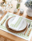 Coastal Indoor Outdoor Embroidered Napkin Set of 4, Begonia Pattern Chain Frame, Green, 20"x20"