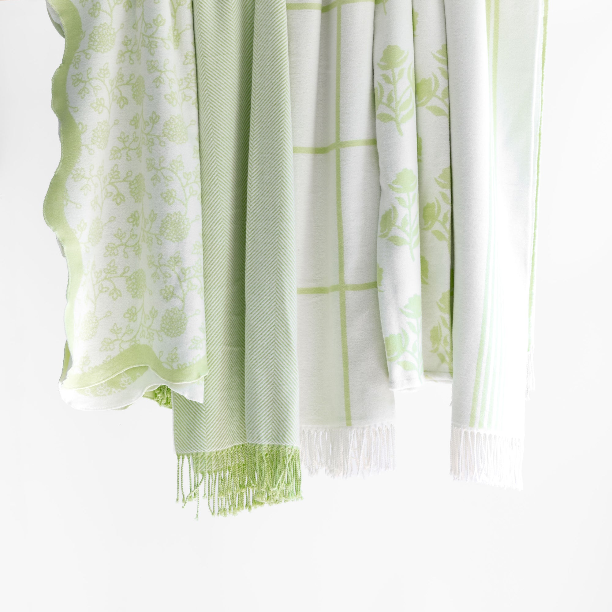 Viora Plaid, Green Plaid Throw Blanket, Woven with tassels, 50&quot;x70&quot;