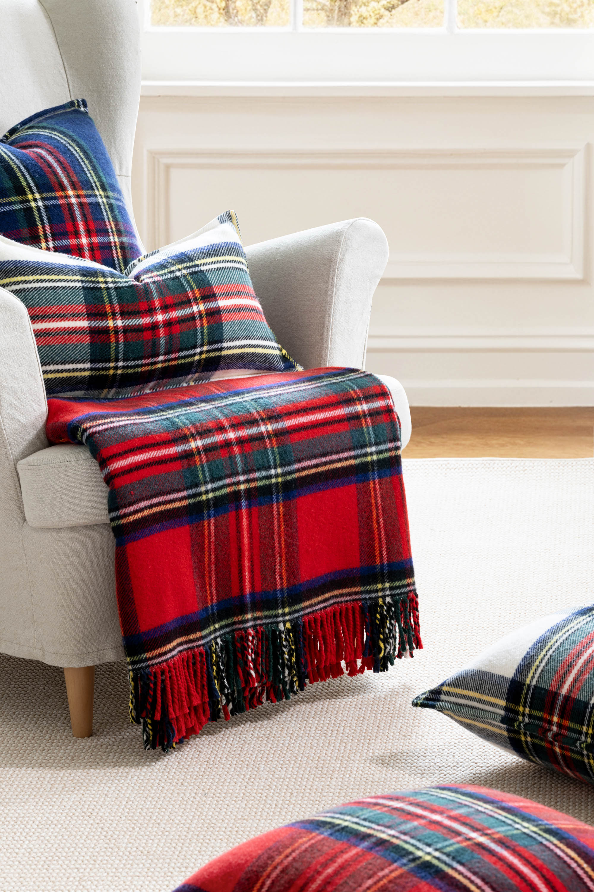 Royal Stewart Tartan Plaid, Merino Wool Christmas Throw Blanket, Red, 50"x70"