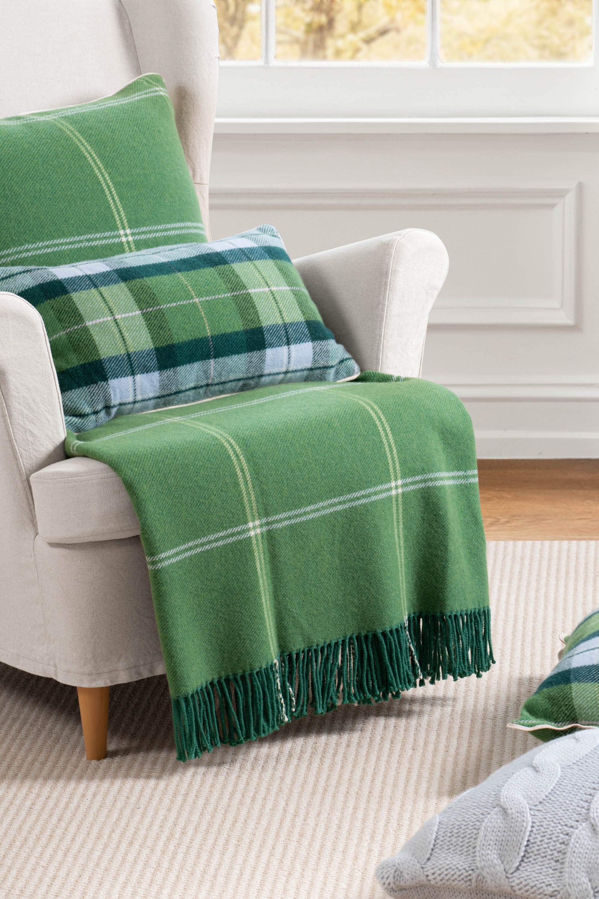 Chatham Windowpane, Merino Wool Cozy Throw Blanket, Sage Green, 50"x70"