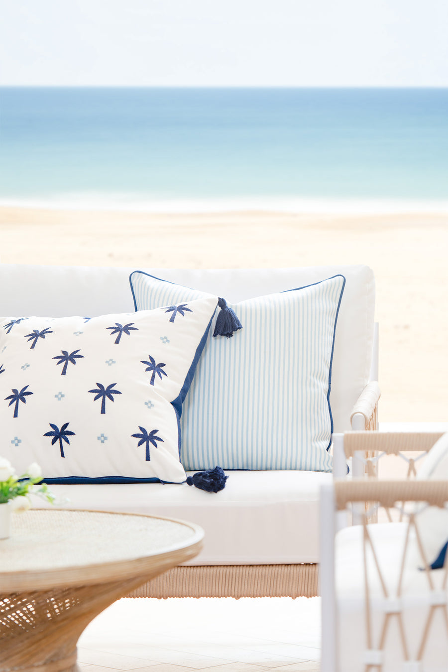 waterproof outdoor pillows
