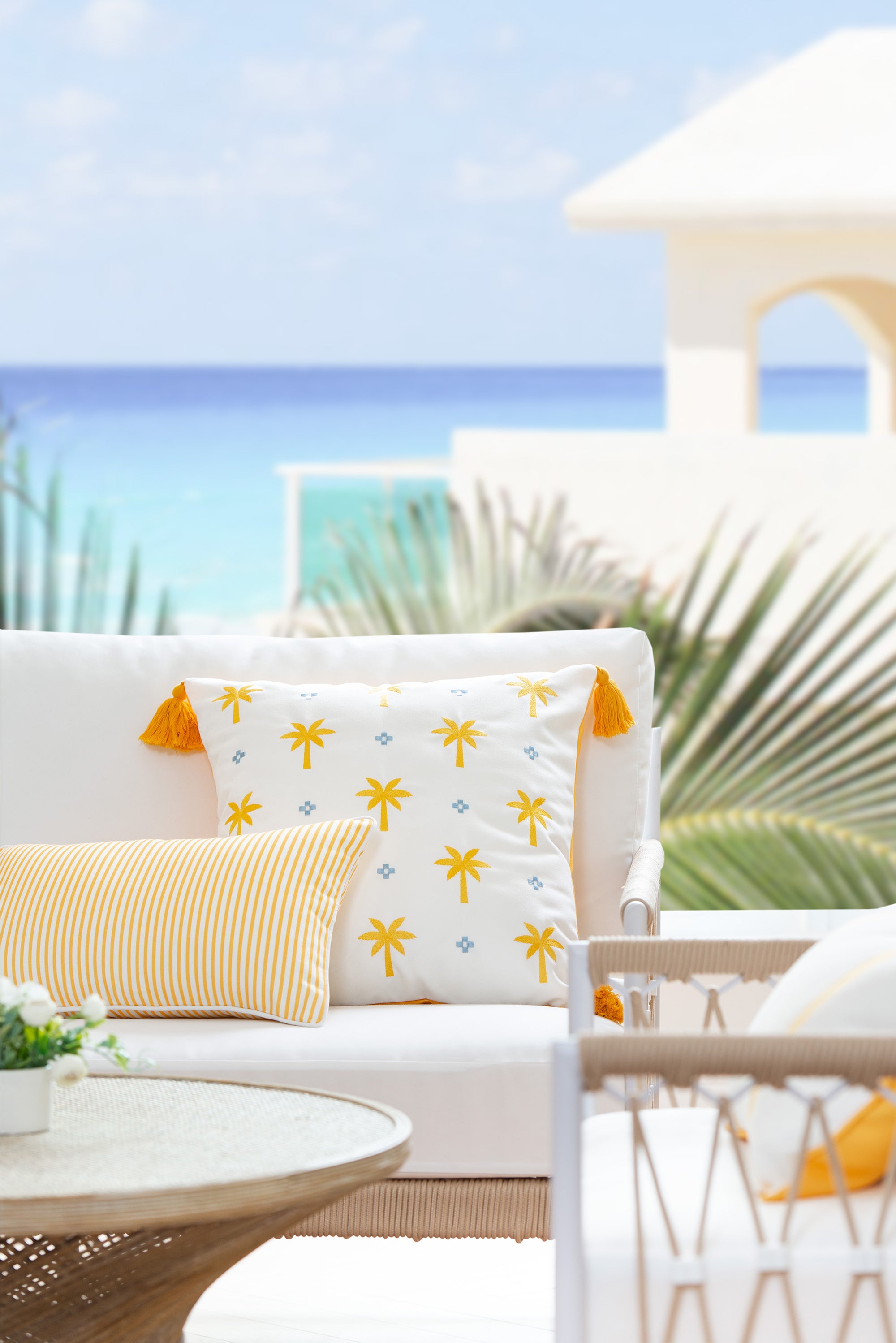 waterproof outdoor pillows