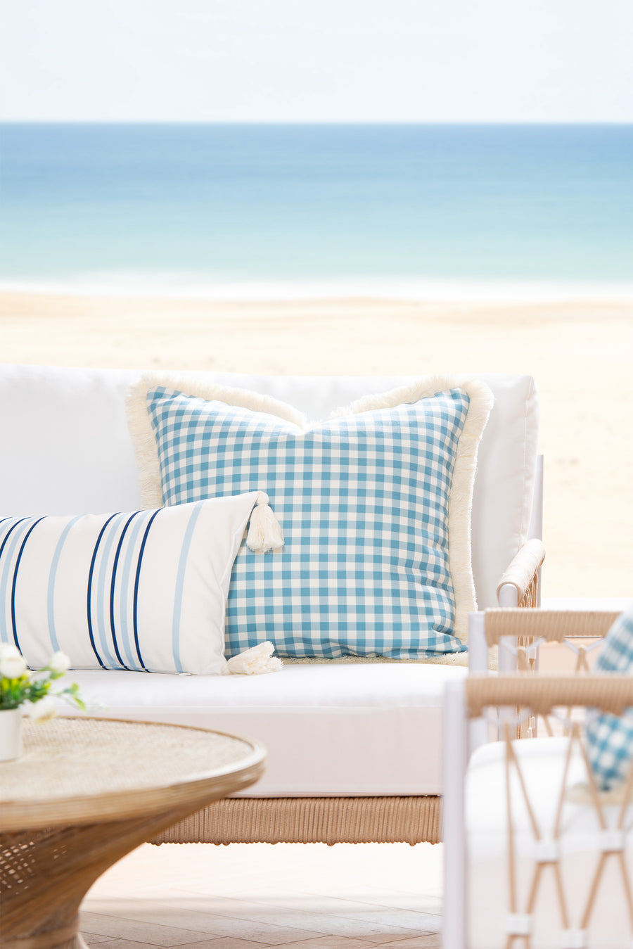 waterproof outdoor pillows