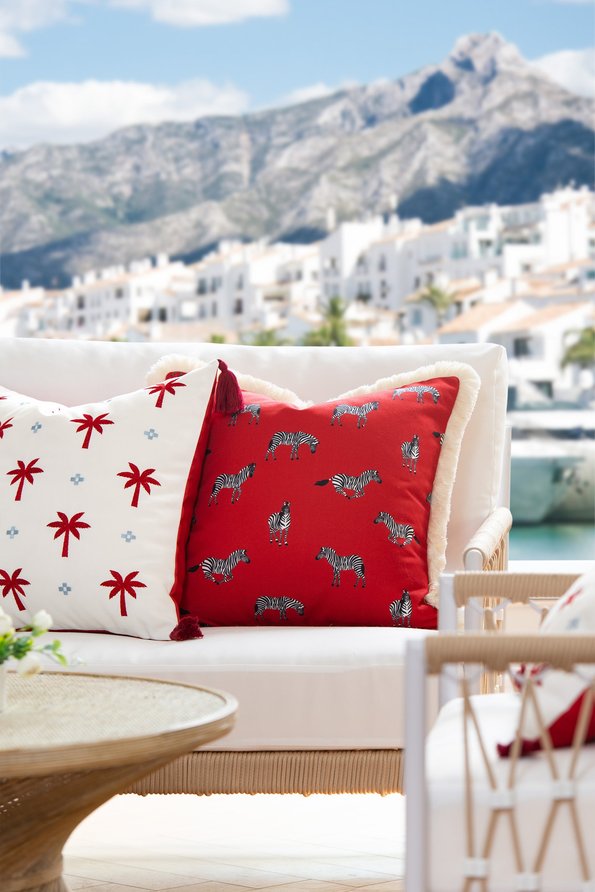 waterproof outdoor pillows