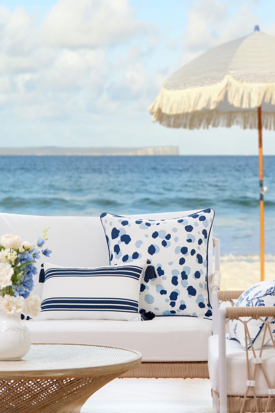 Coastal Indoor Outdoor Throw Pillow Cover, Leopard with Piping, Navy Blue, 20