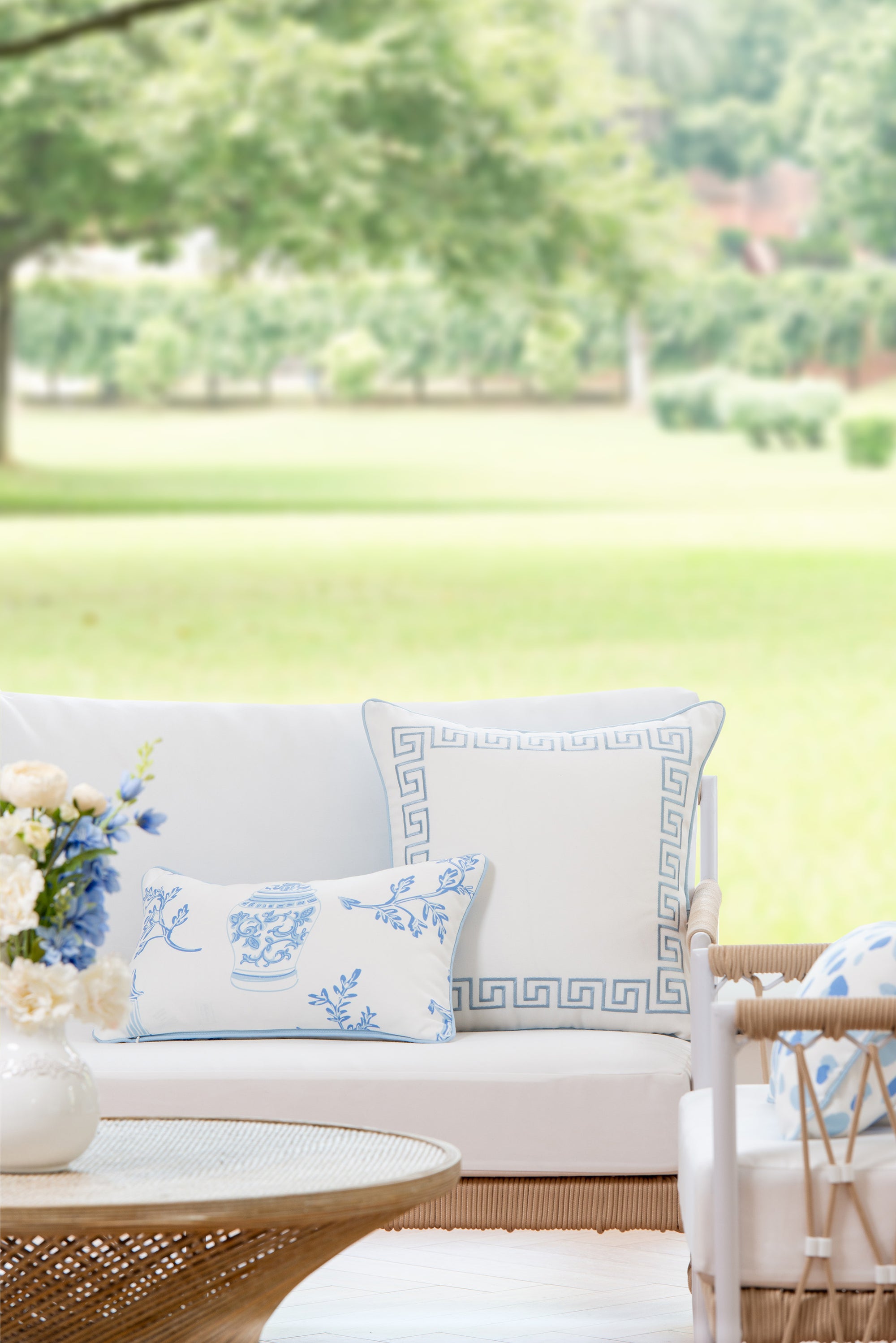 Outdoor Lumbar Pillow Cover