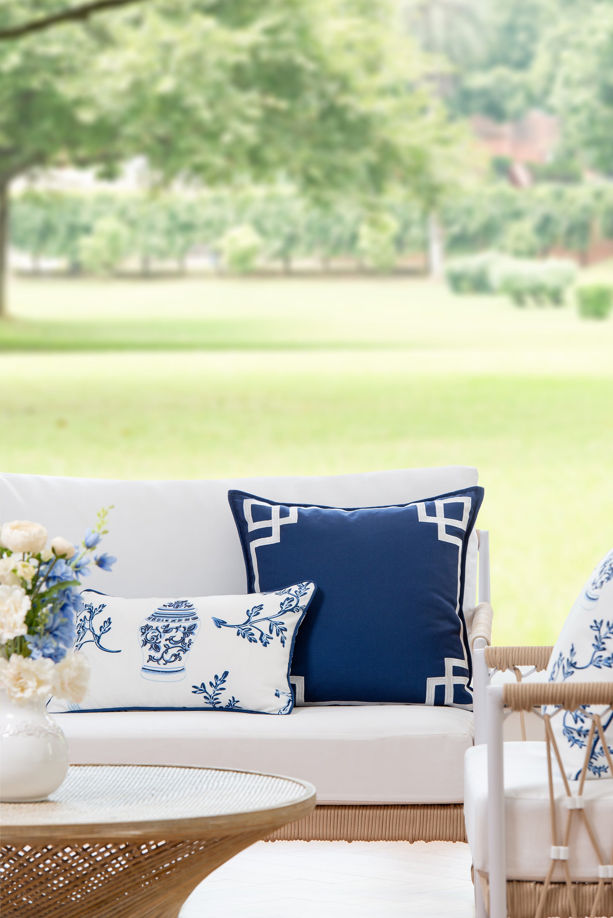 Outdoor Lumbar Pillow Cover