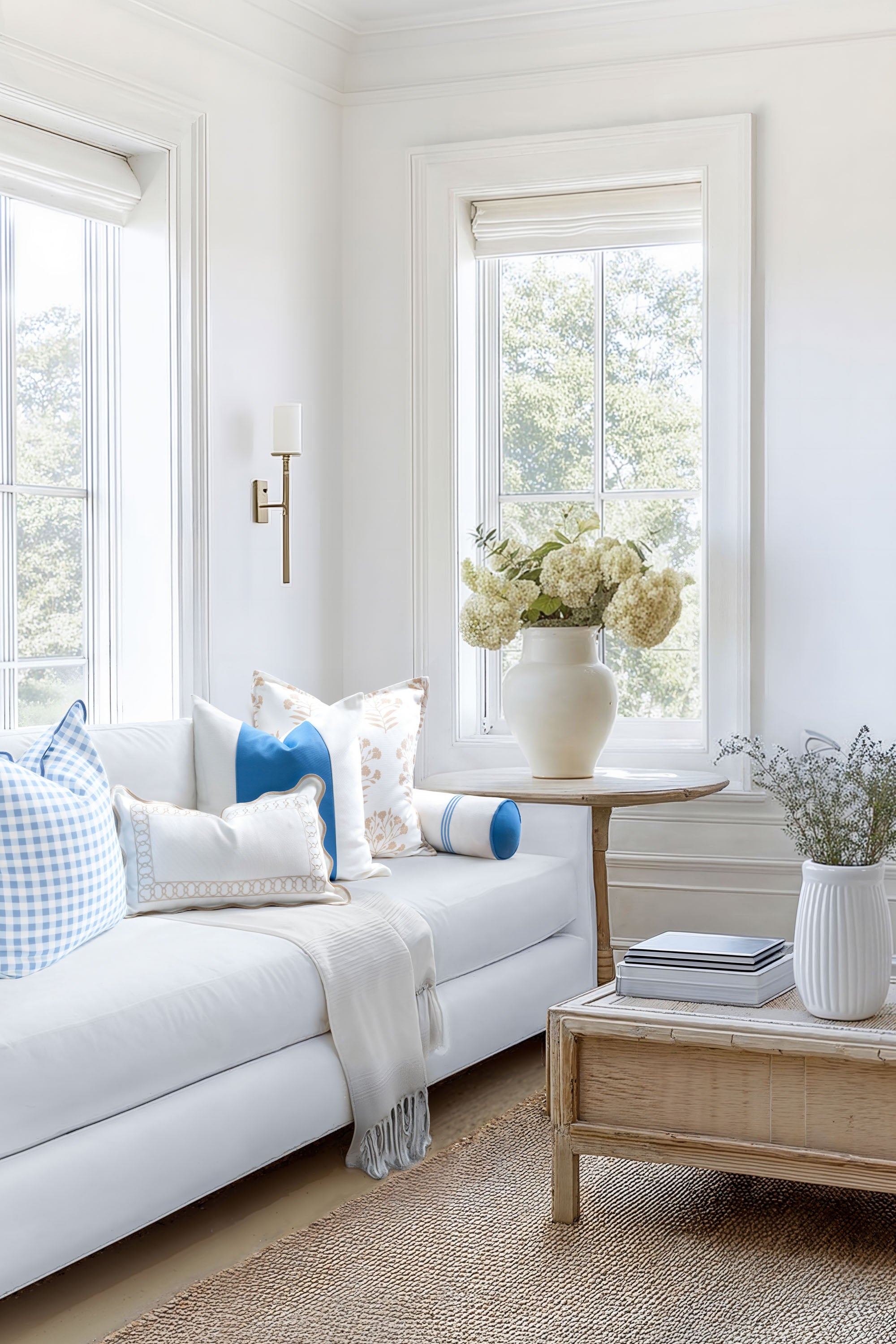 Cavelle Color Block, Indoor/Outdoor Blue and White Pillow Cover, 20&quot;x20&quot;