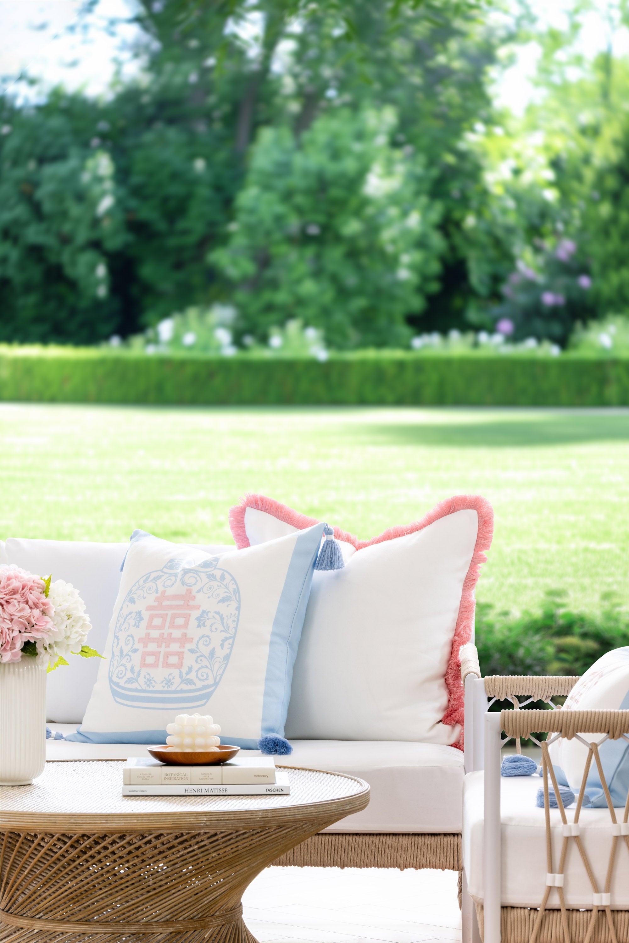 Ruilin Double Happiness, Indoor/Outdoor Pink Baby Blue Pillow Cover, with Tassels, 20&quot;x20&quot;