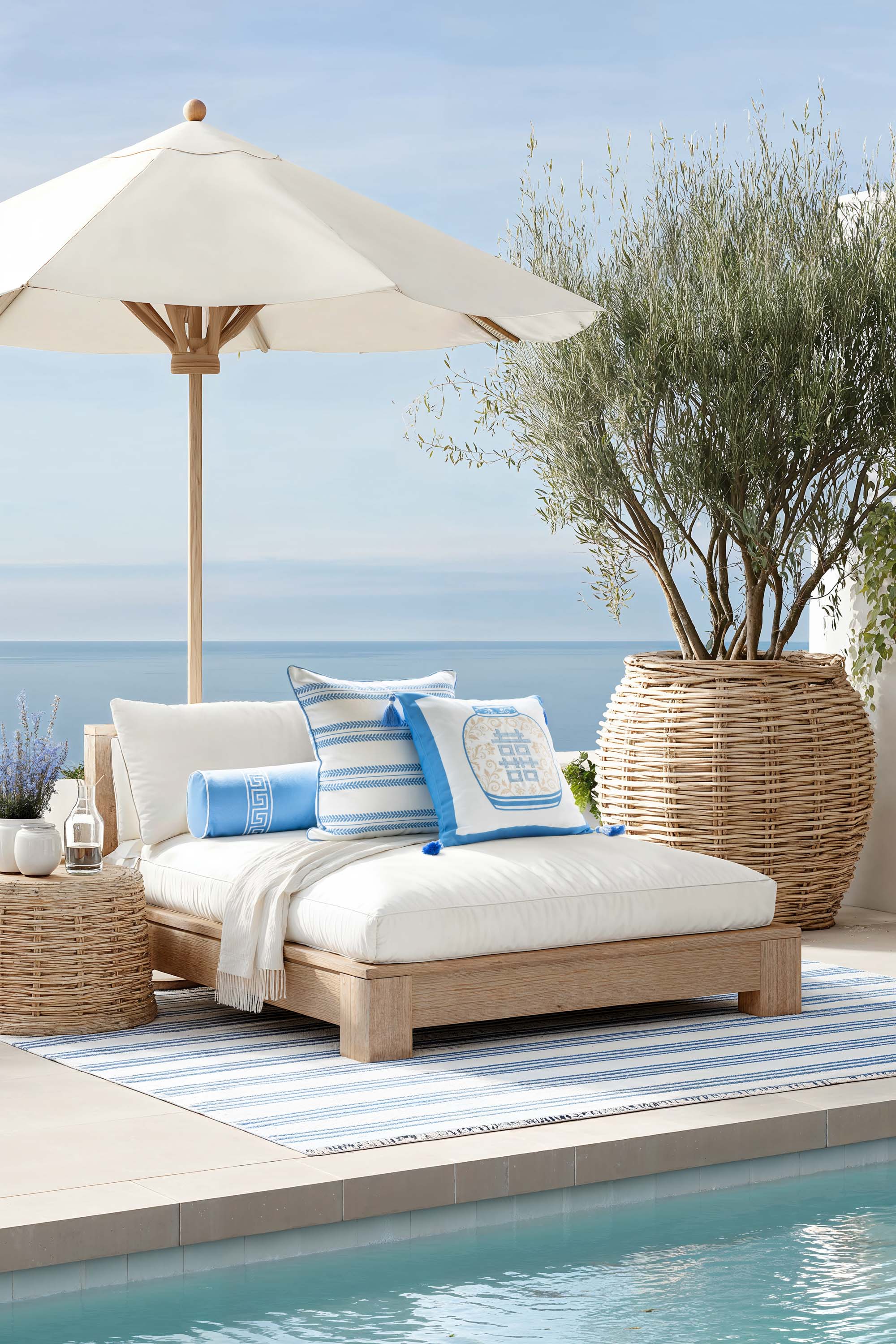 Verdra Leaf Striped, Indoor/Outdoor Azure Blue Striped Pillow Cover, with Piping, 22&quot;x22&quot;