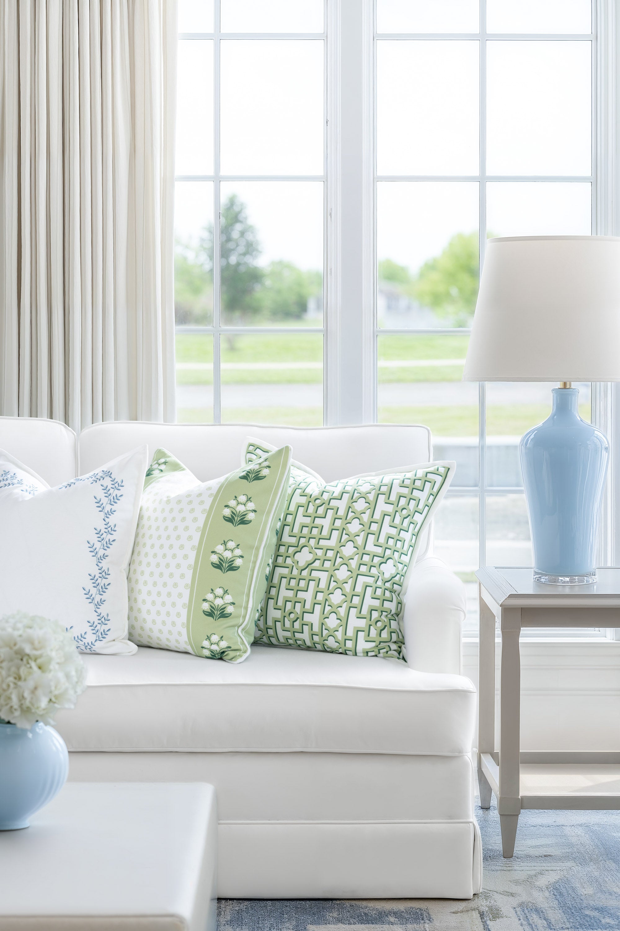 Gridelle, Indoor/Outdoor Grass Green Pillow Cover, with Flanged Border, 20"x20"