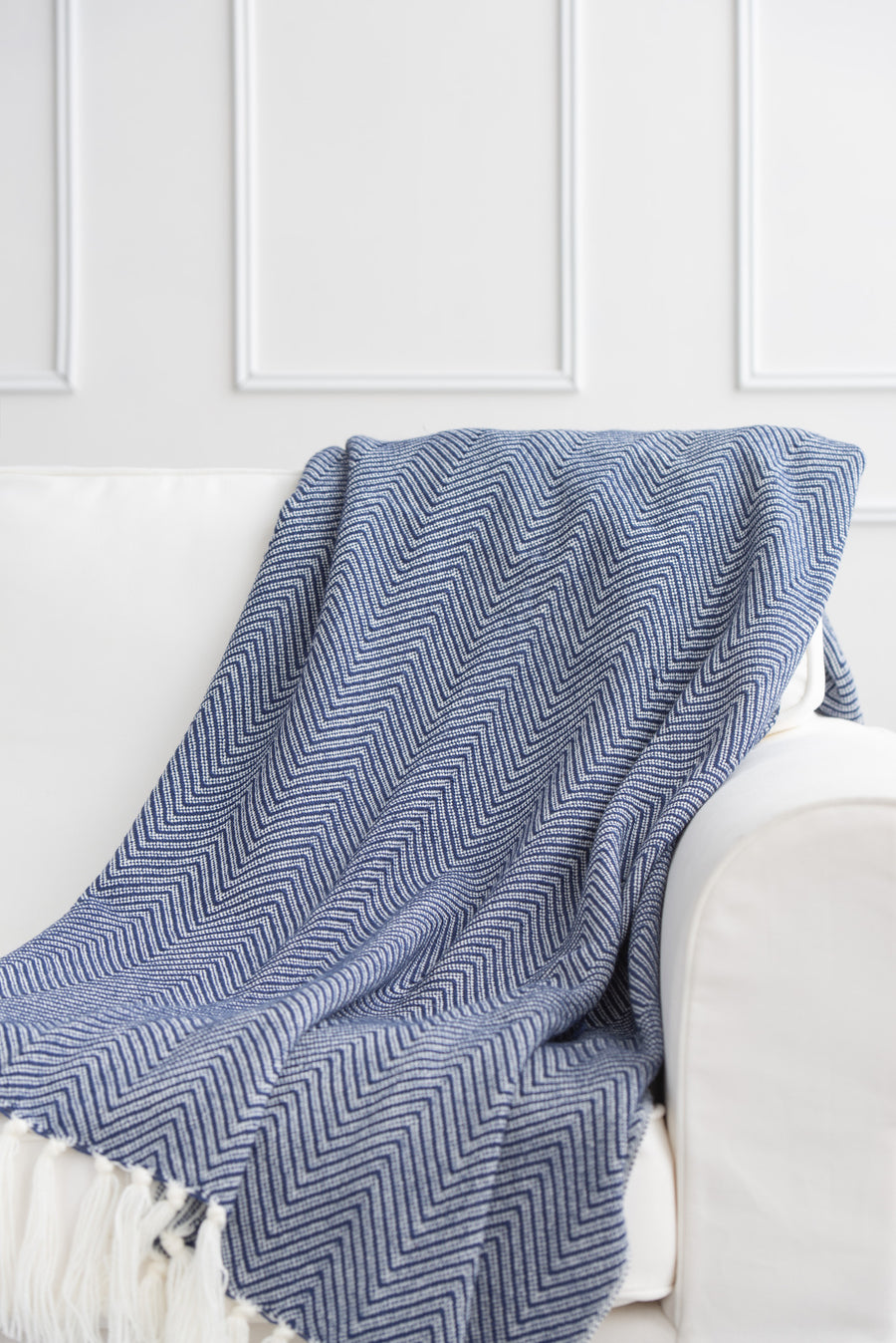 Classic Knitted Throw Blanket with Fringes, Neda, Herringbone Stripes, Navy Blue, 50