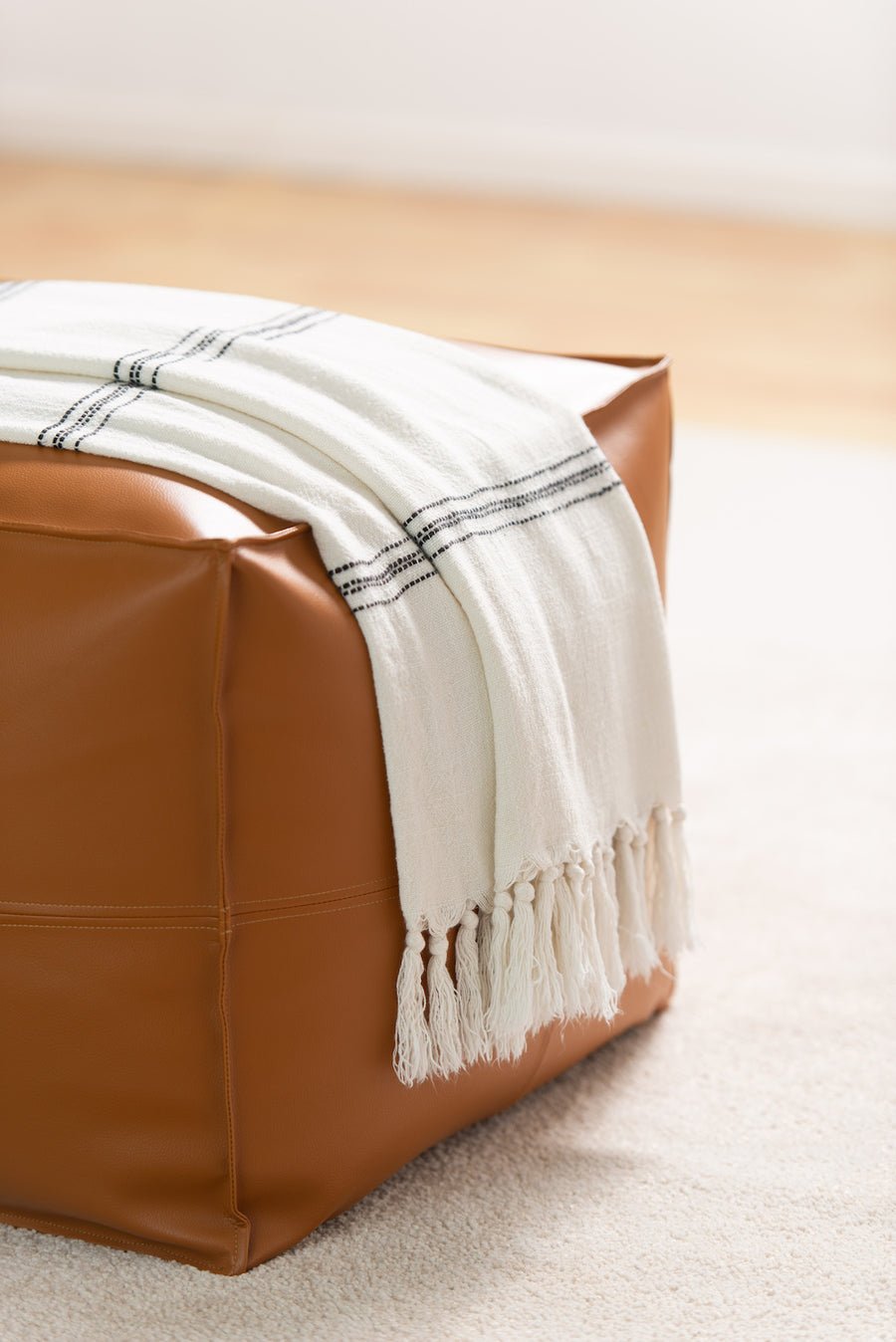 pouf ottomans