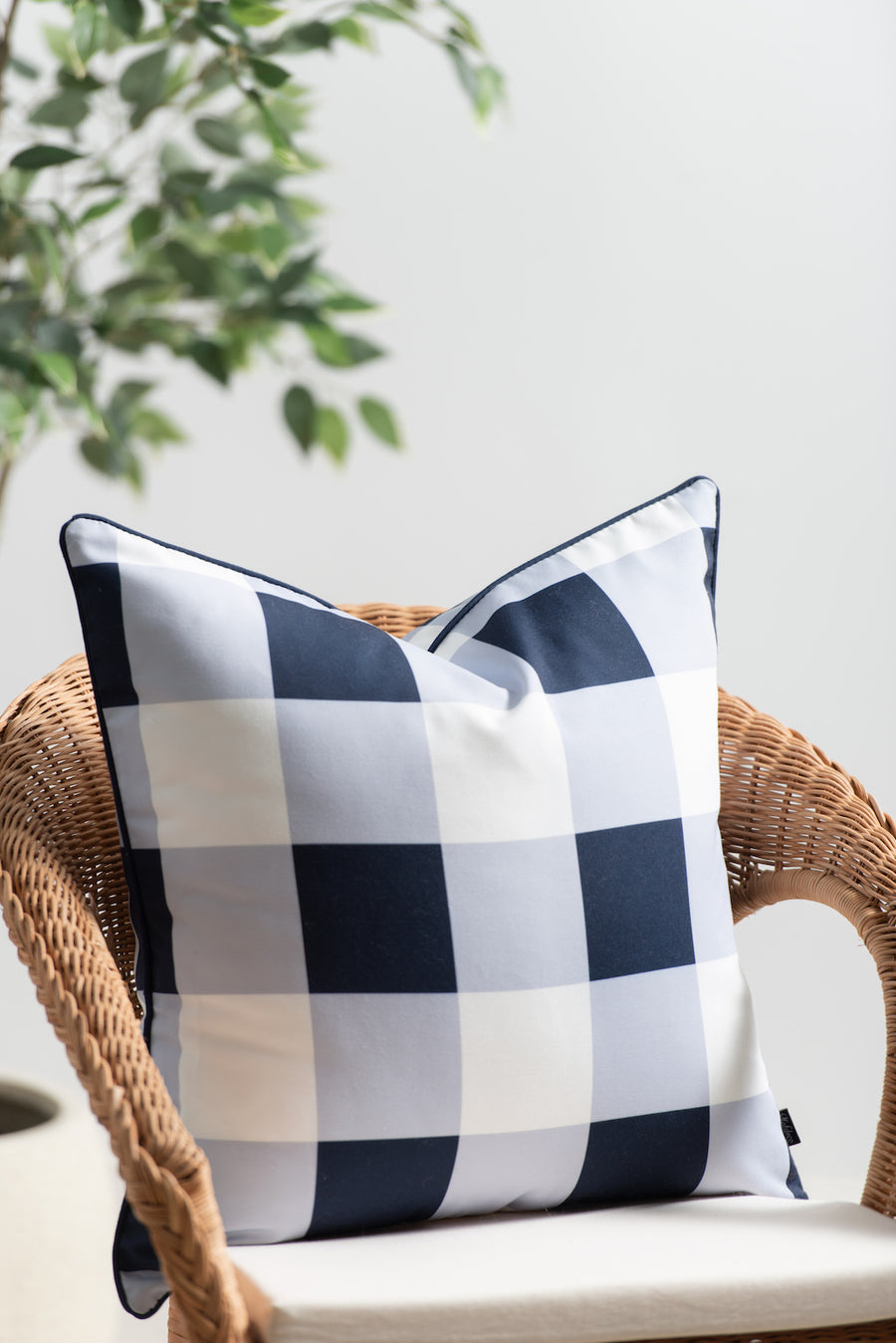 outdoor decorative pillows