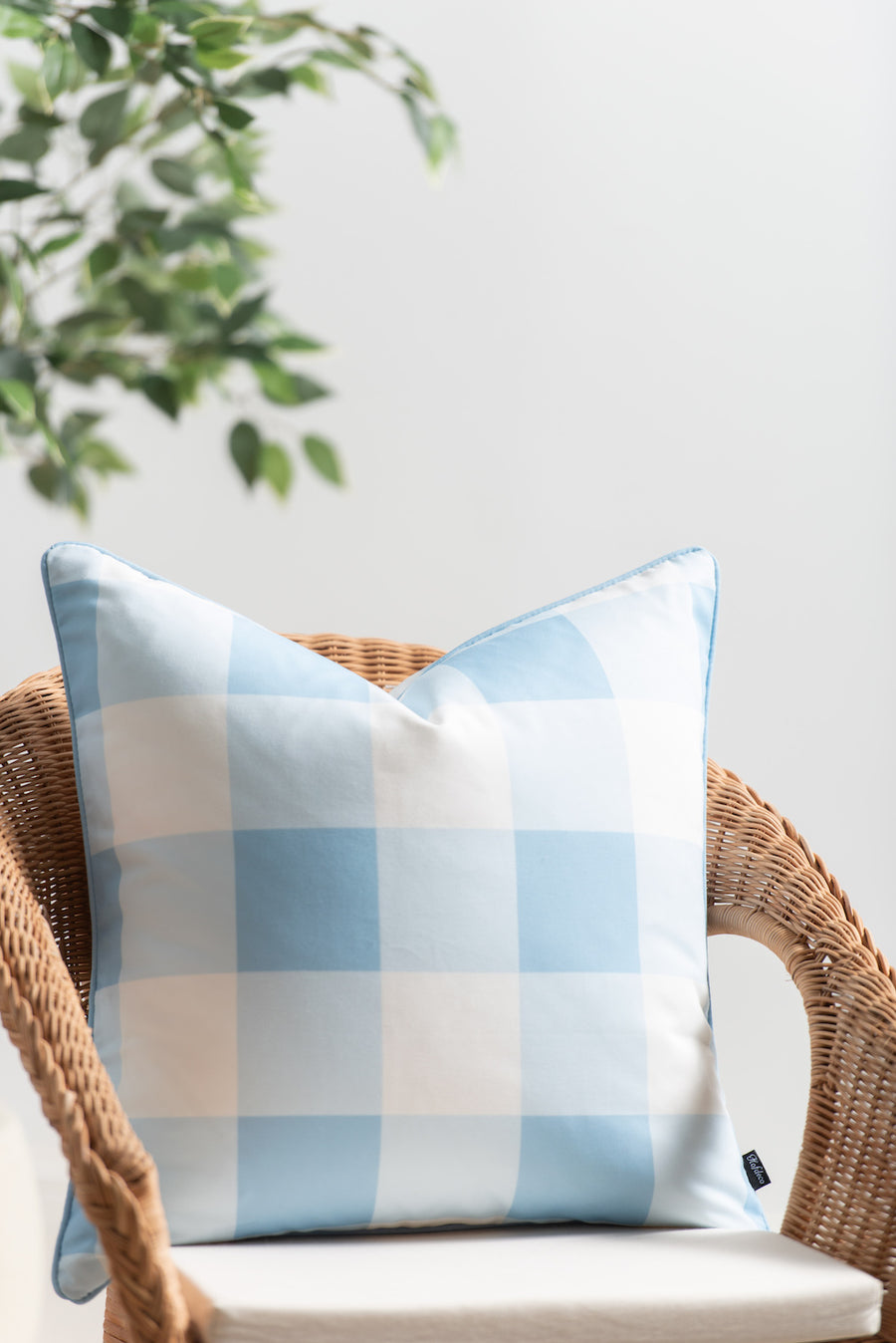 outdoor decorative pillows