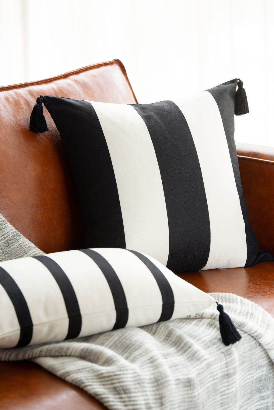 Modern Boho Outdoor Pillow Cover, Malta, Striped Tassel, Black, 20