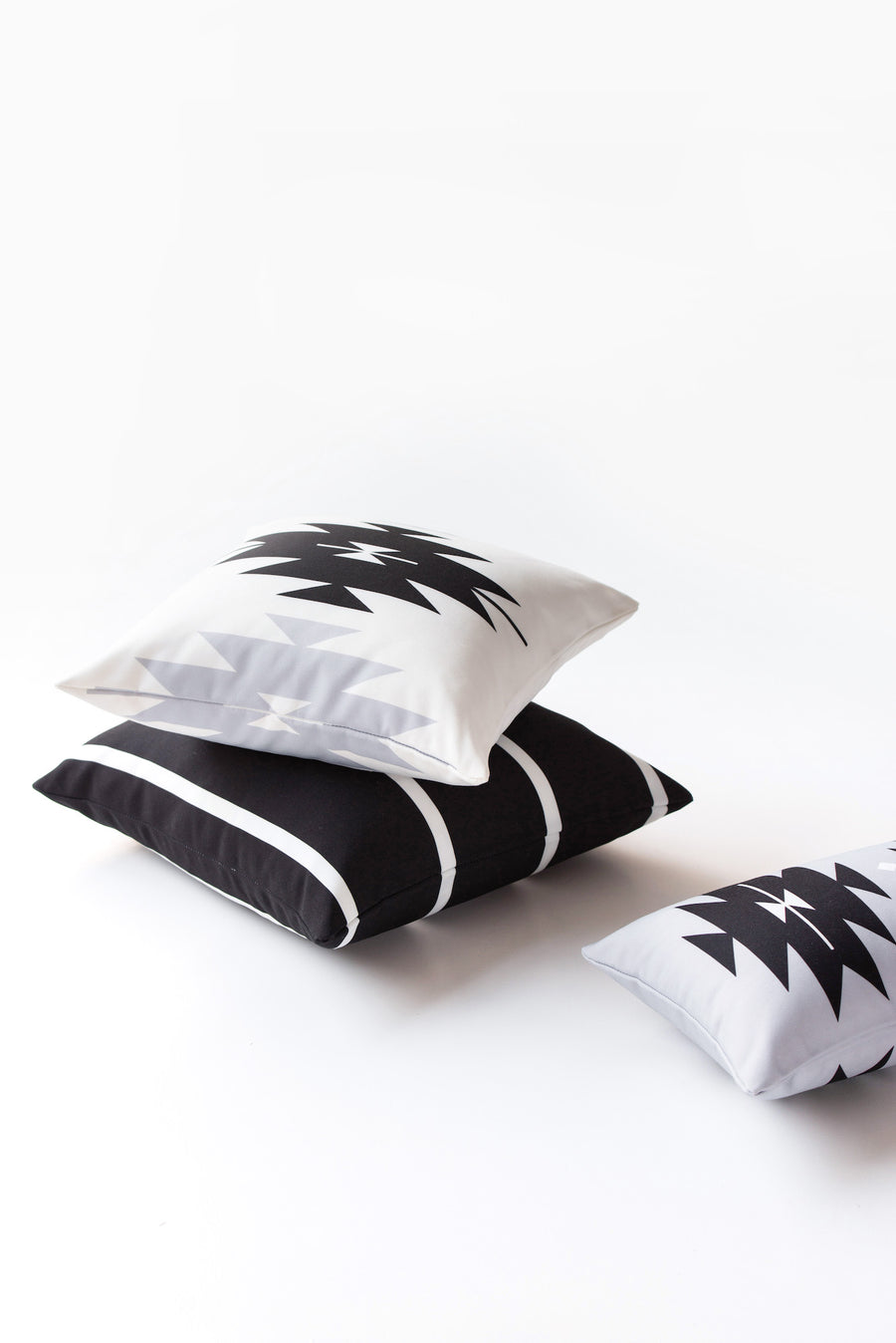 Modern Boho Outdoor Lumbar Pillow Cover, Black Gray Aztec Triangles, 12