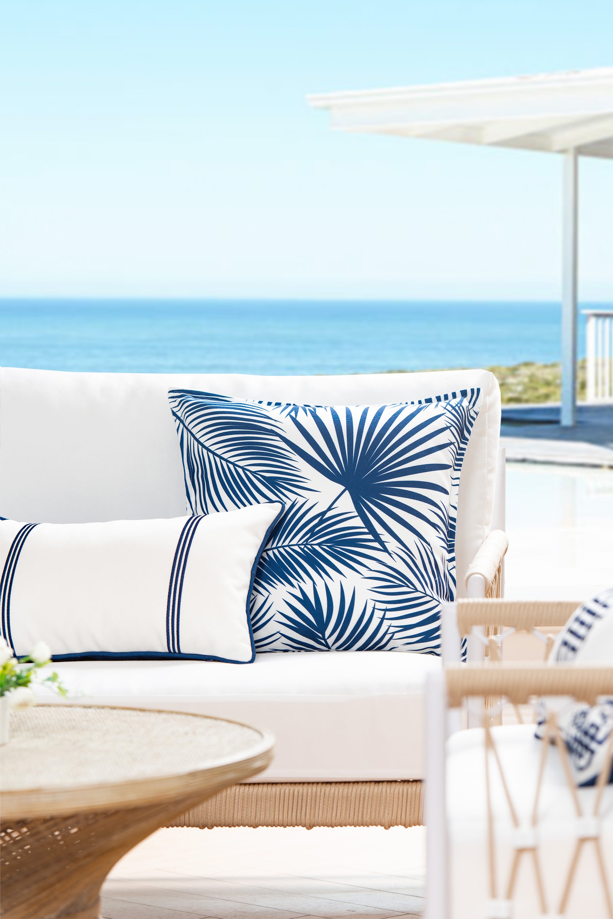 waterproof outdoor pillows