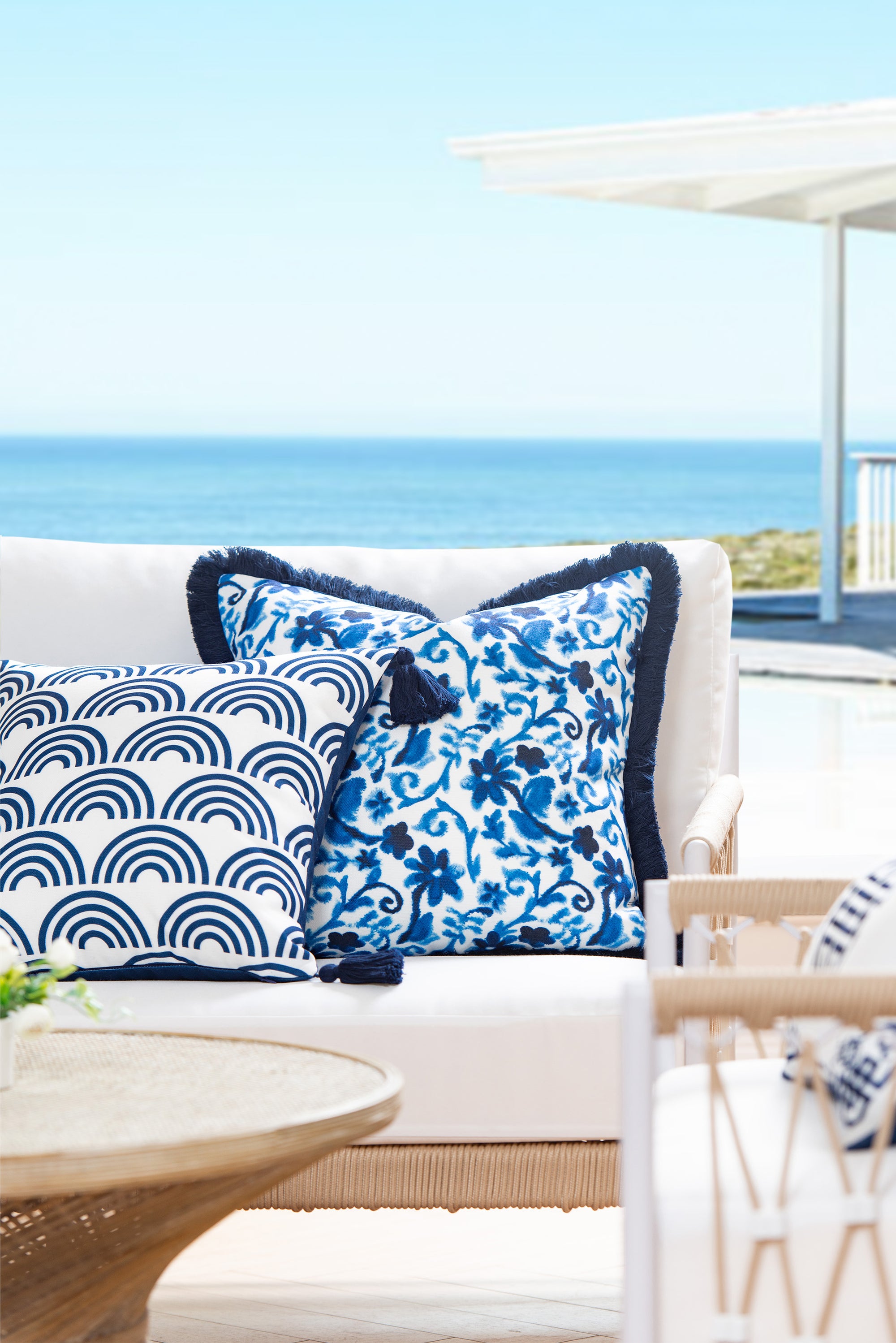 waterproof outdoor pillows