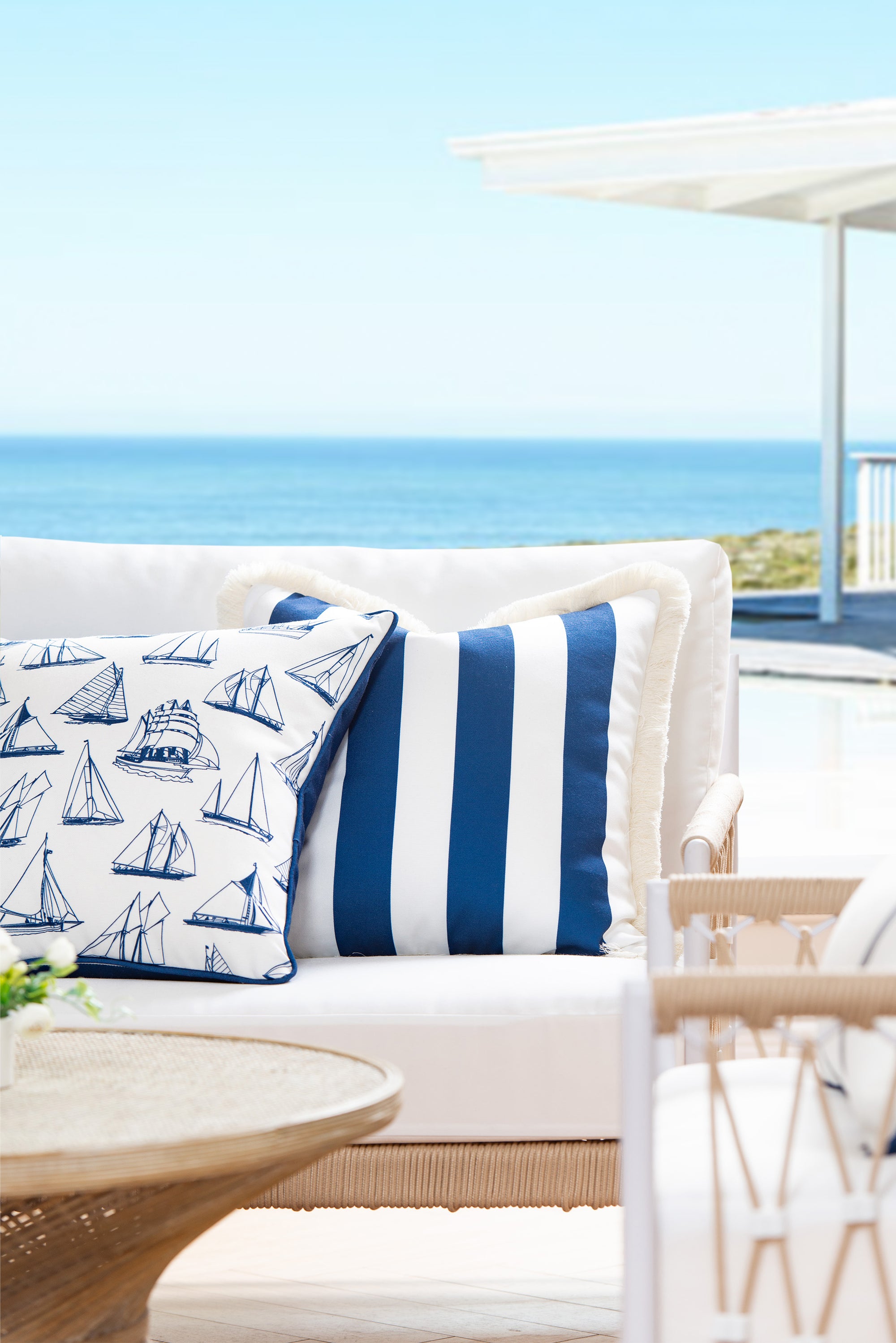 waterproof outdoor pillows
