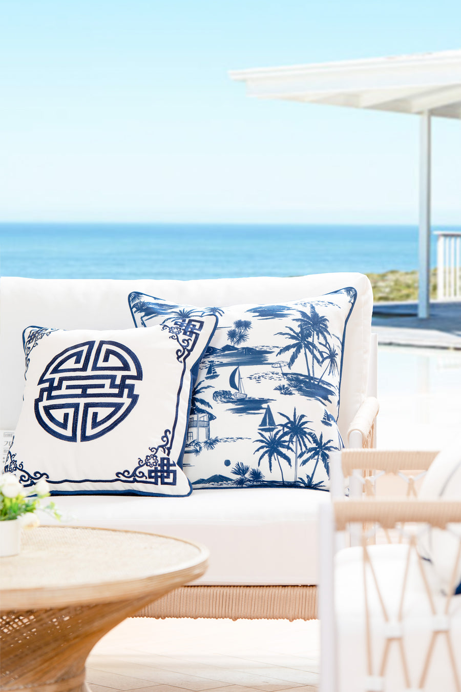 waterproof outdoor pillows