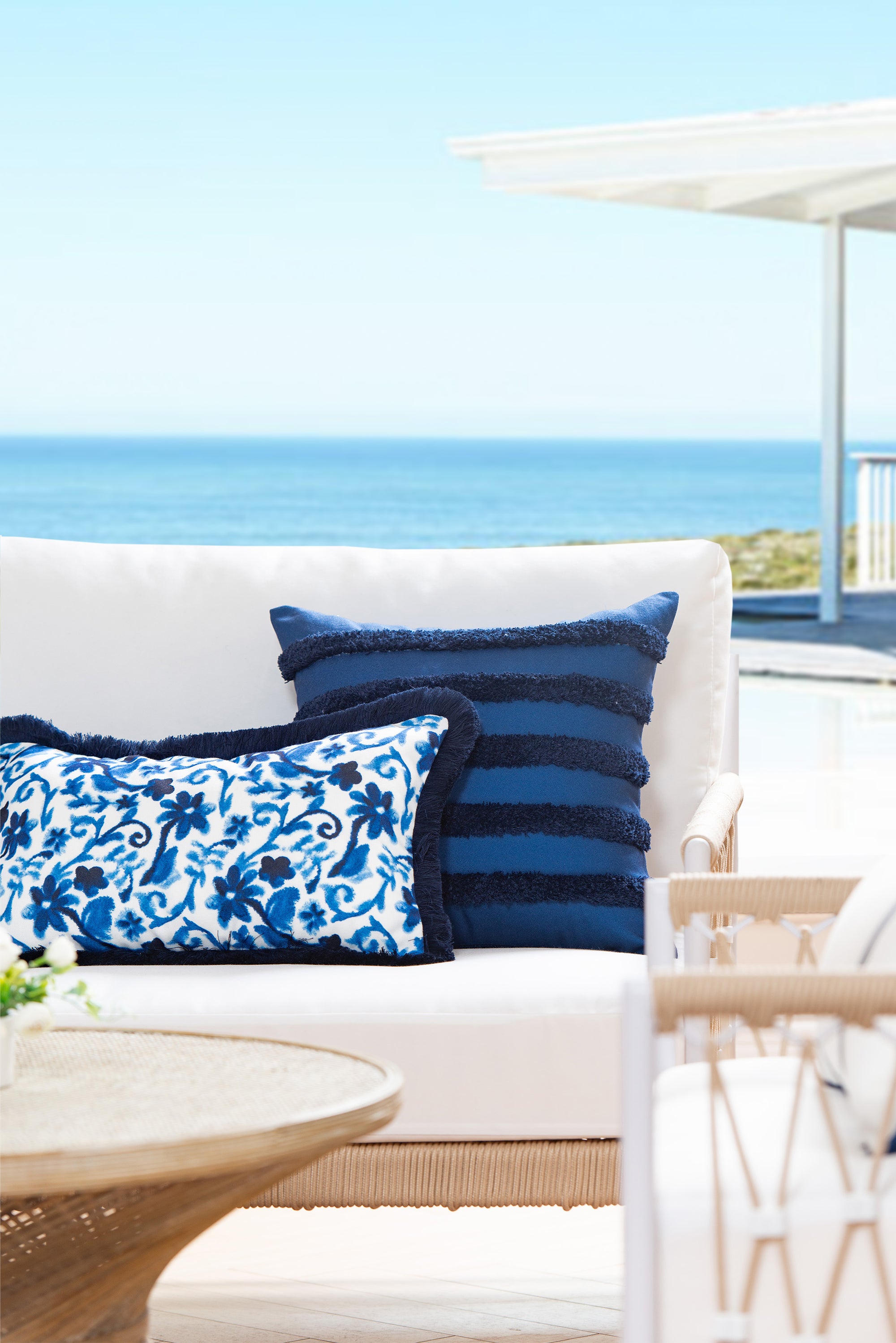 waterproof outdoor pillows