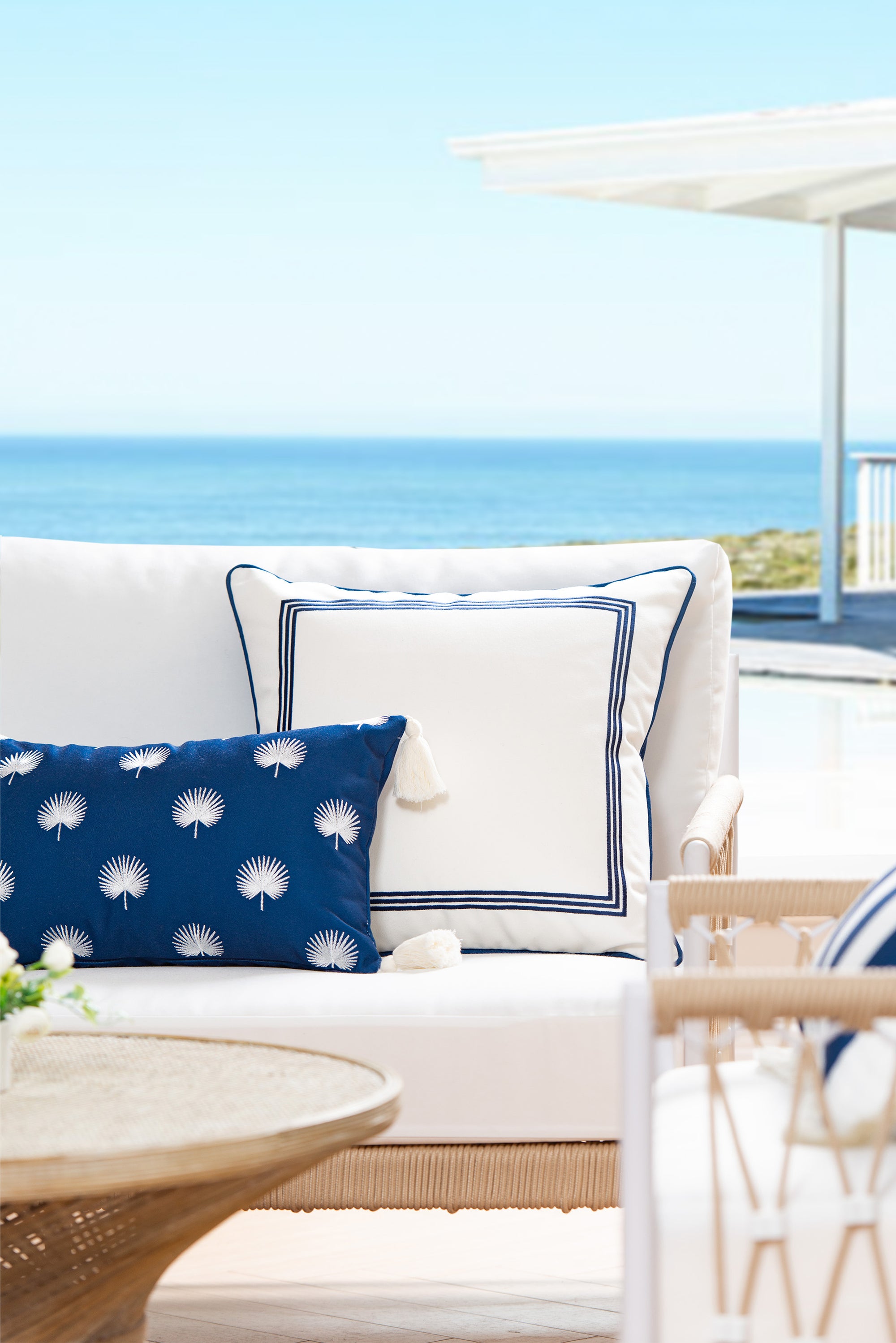 waterproof outdoor pillows