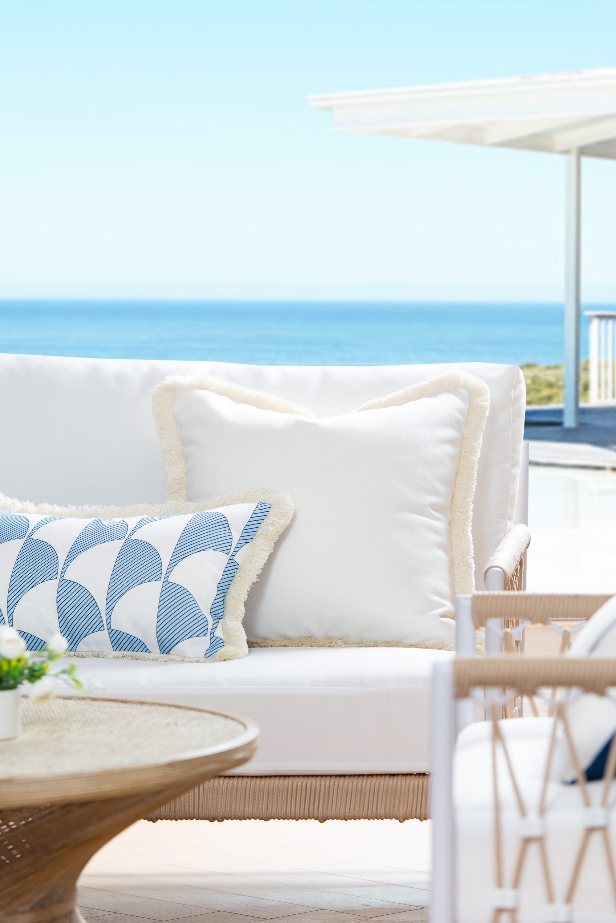 waterproof outdoor pillows