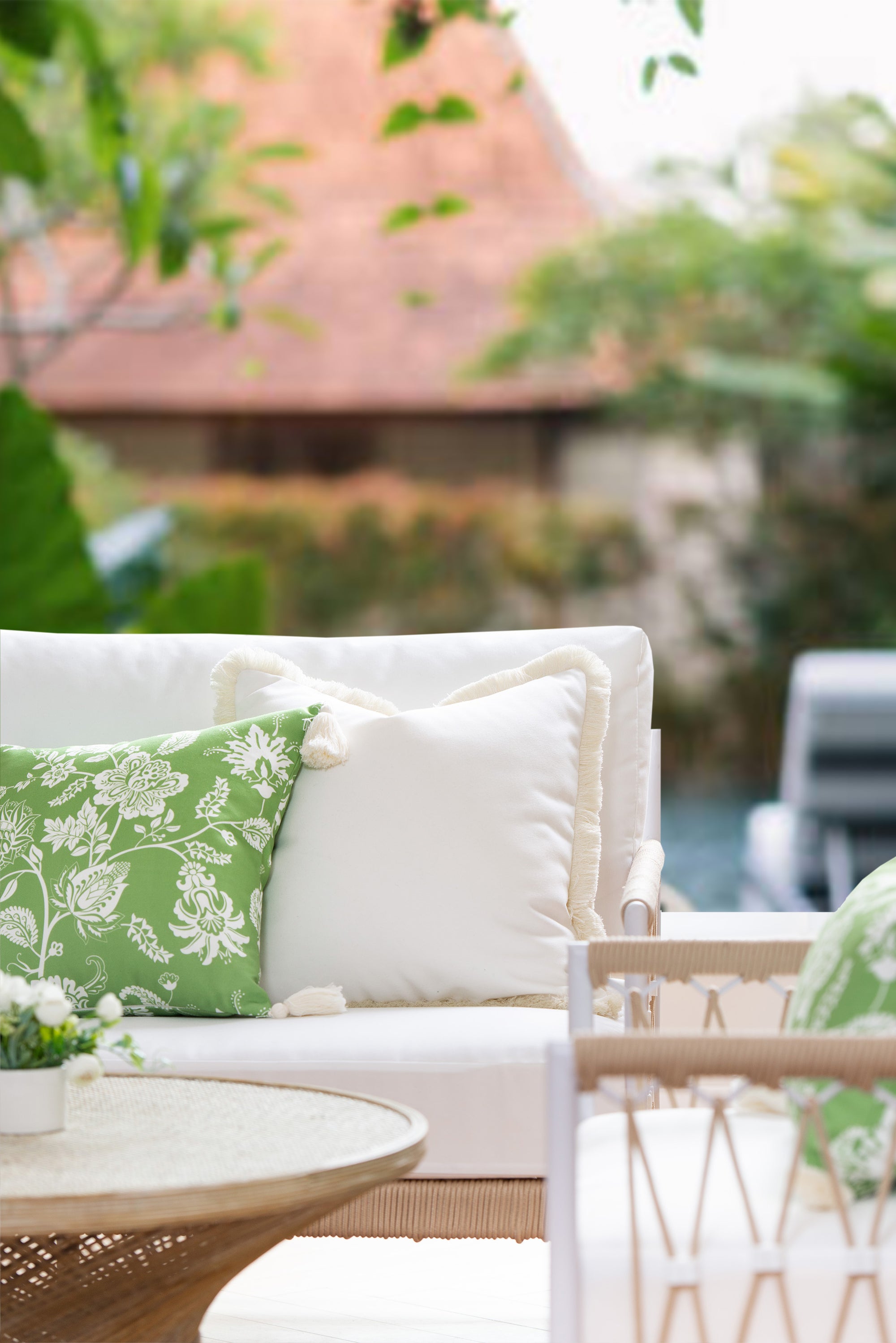 waterproof outdoor pillows