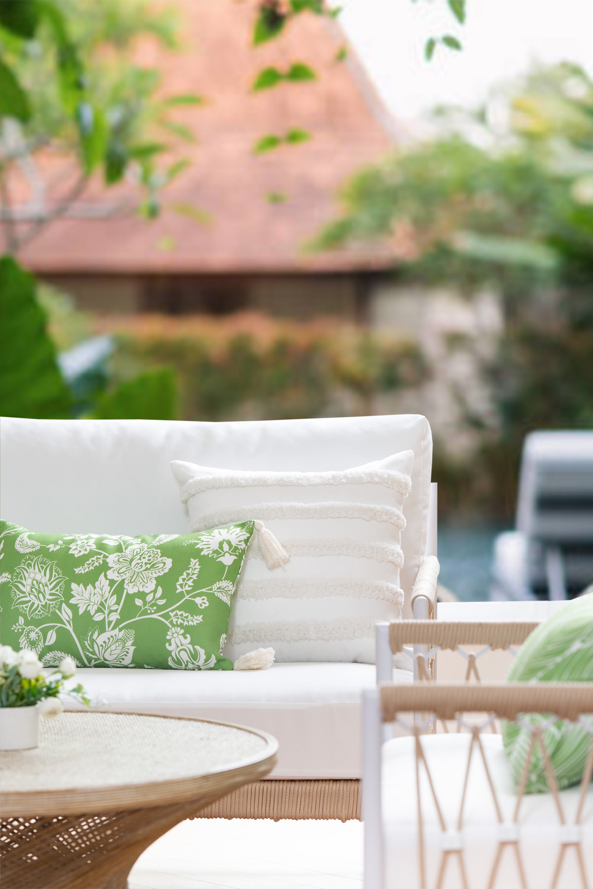 waterproof outdoor pillows
