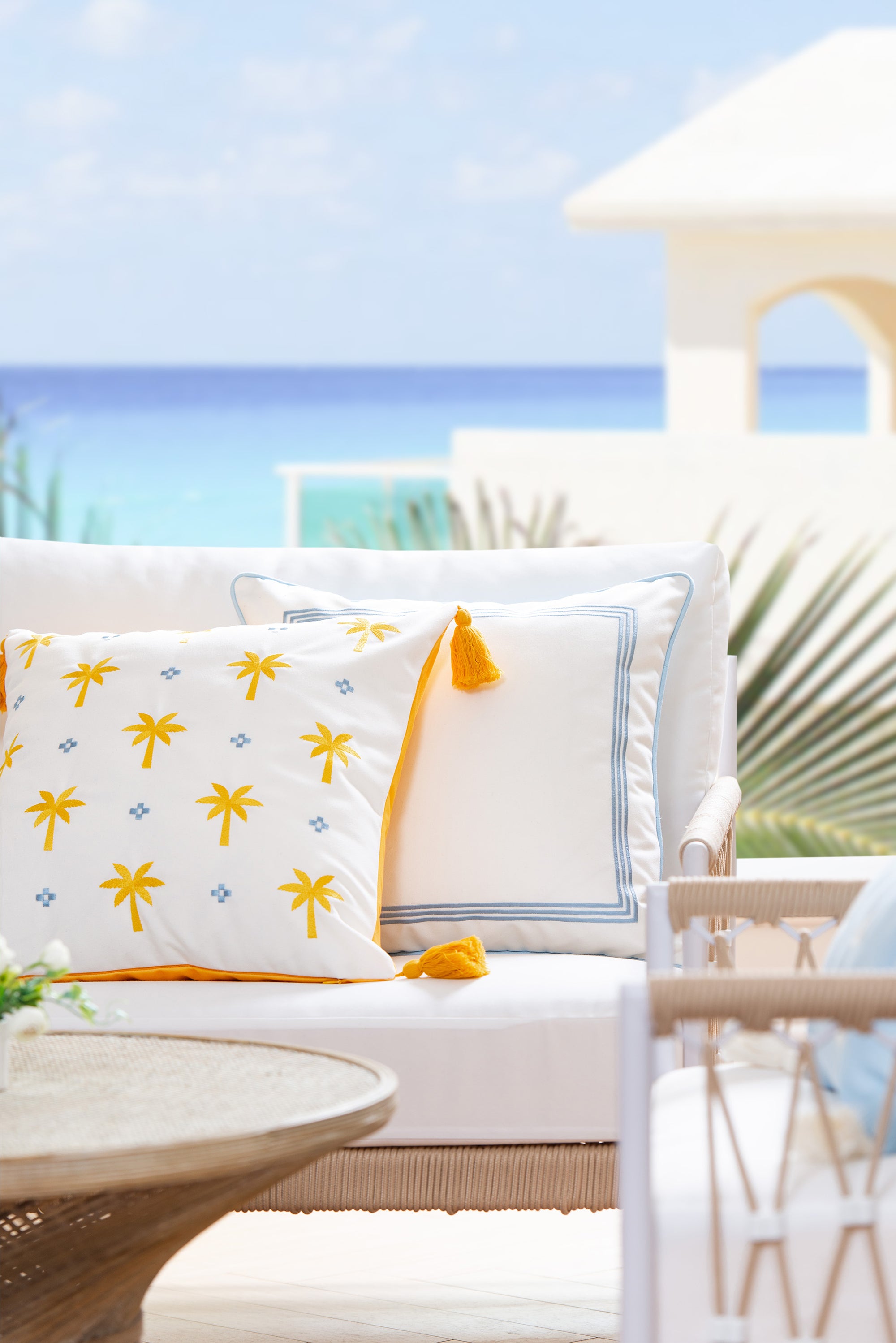waterproof outdoor pillows