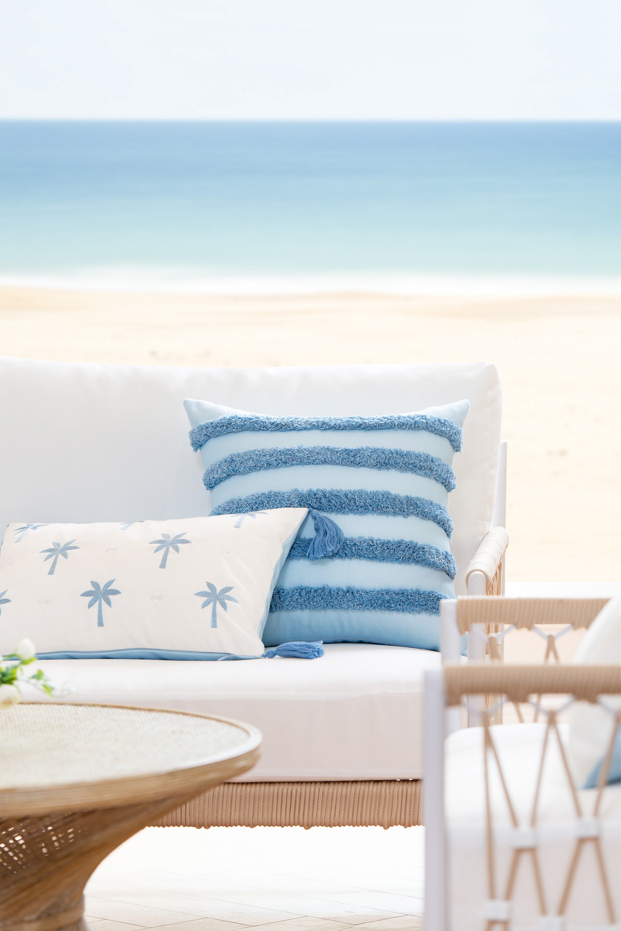 waterproof outdoor pillows