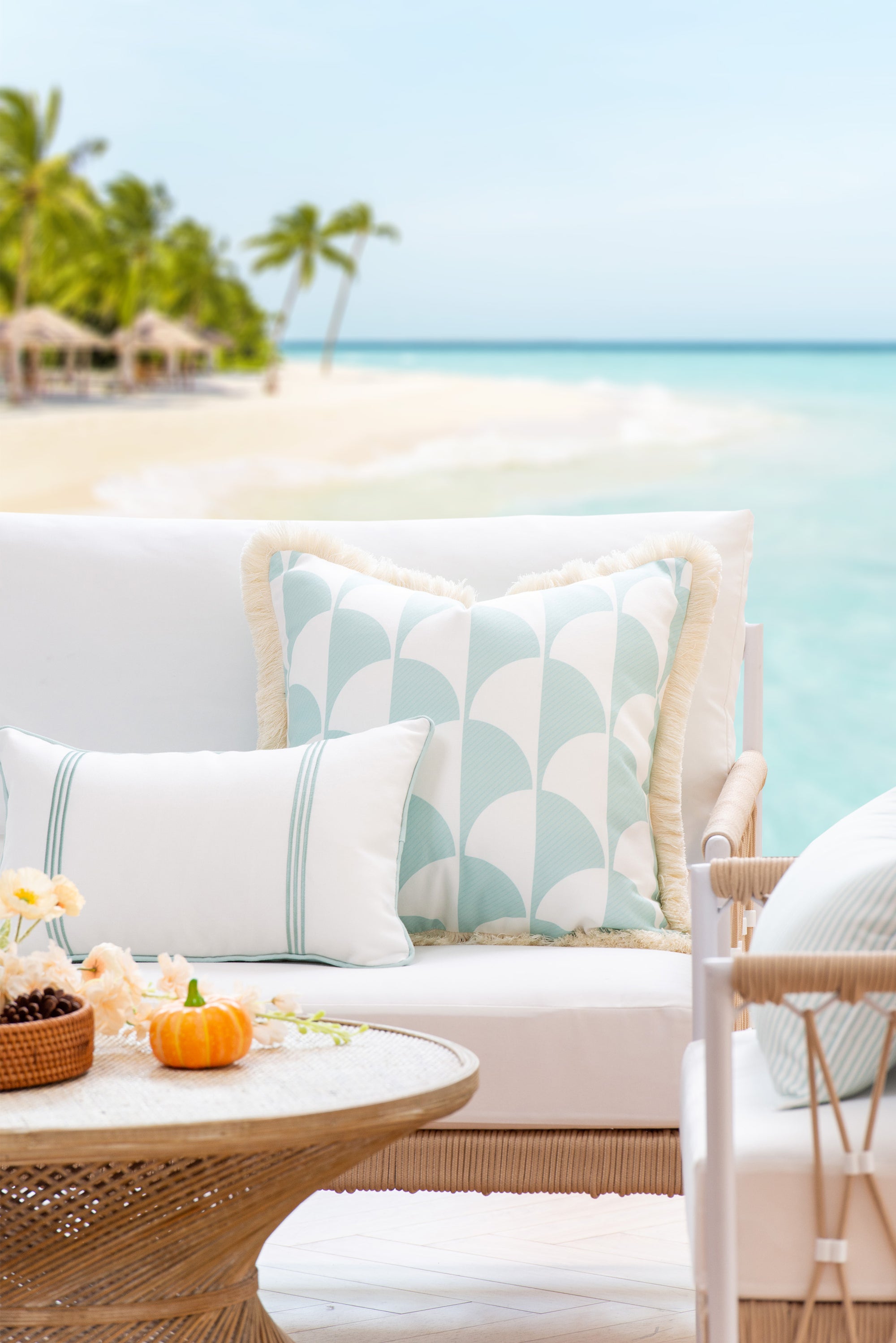 Geometric outdoor pillow cover