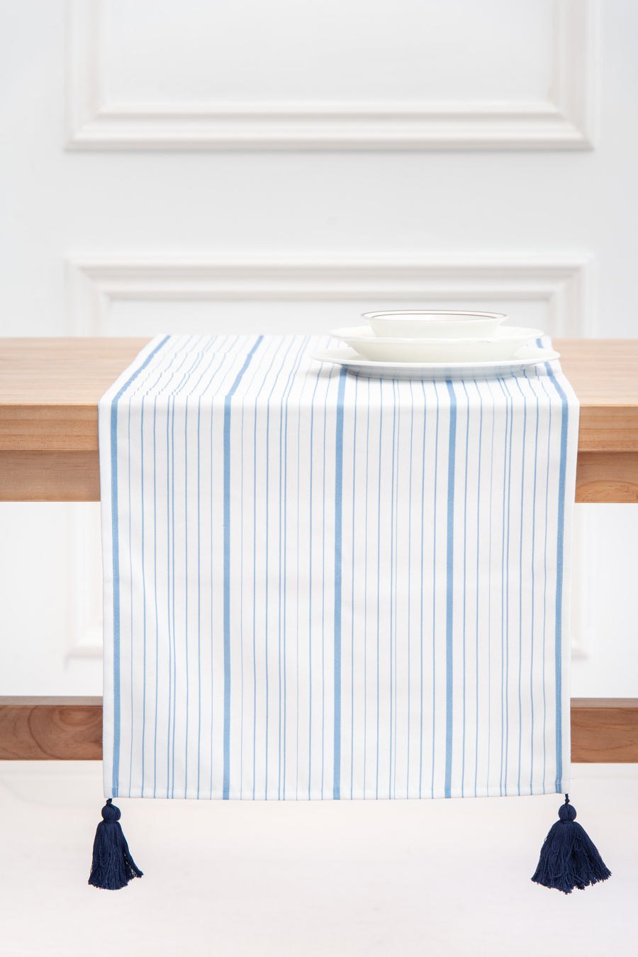 striped table runner